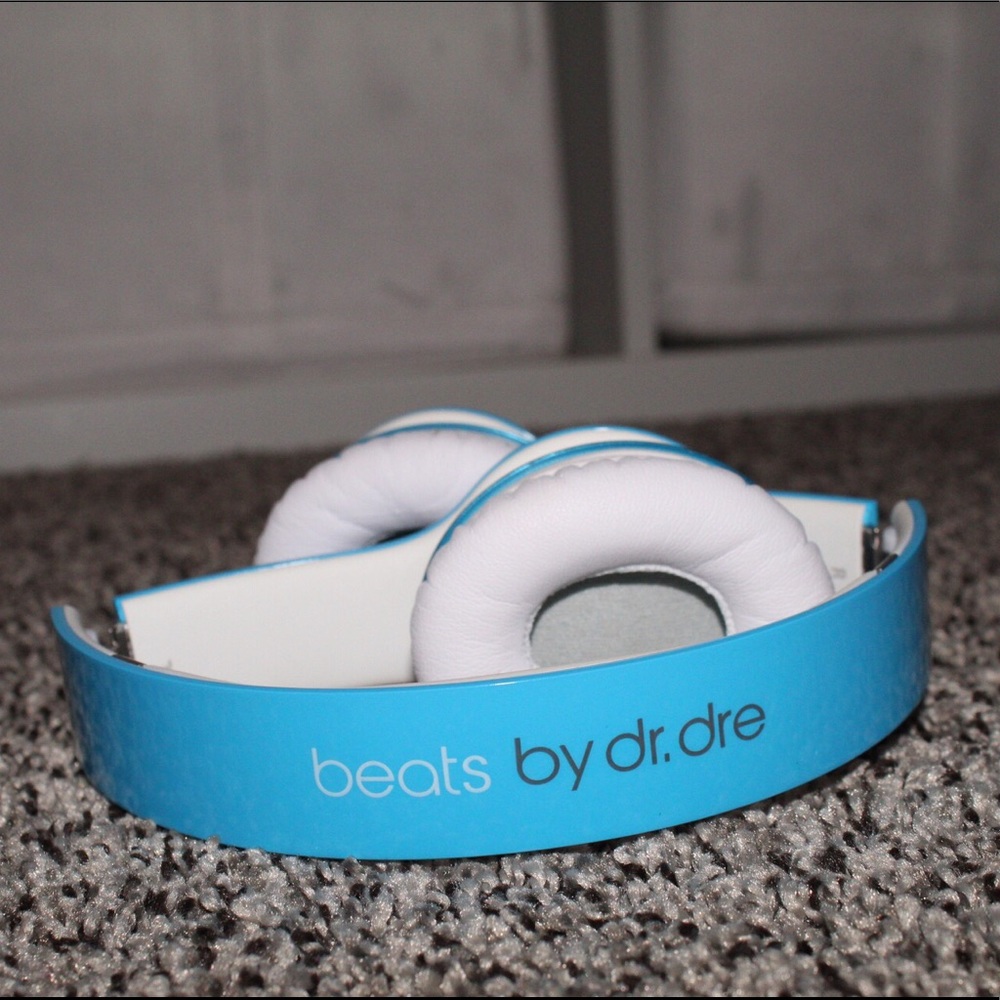Solo Beats by Dre